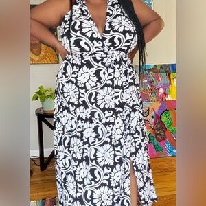 Women’s Cato Fashions Stretchy Maxi Black & White Floral Petite Dress